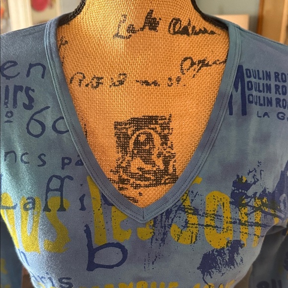 Glima Blue & Yellow Moulin Rouge Graphic  Print V-Neck 3/4 Sleeve Cotton Top - Picture 2 of 12